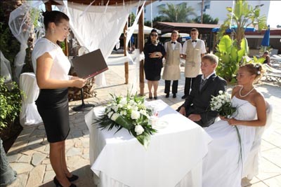 Есть такая профессия: свадьбы на Кипре устраивать